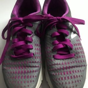 New balance 775 tennis shoes silver